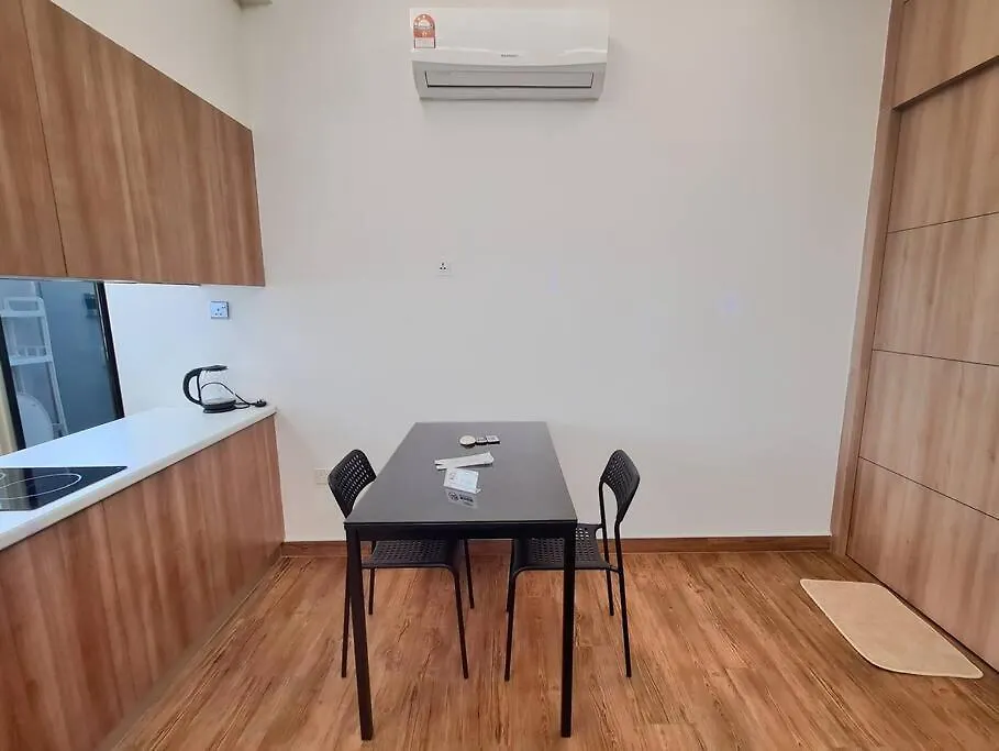 Studio 1 Bedroom High Floor Free Netflix Palazio Mount Austin By Gdragon Homestay Johor Bahru